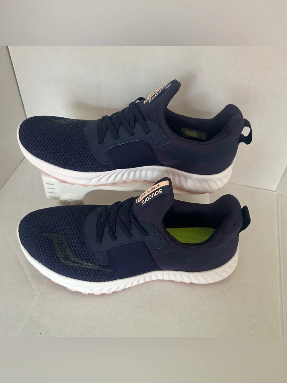 Saucony Stretch & Go Breeze Navy Blue Slip On Sneakers Women's Size 11 S30020-60